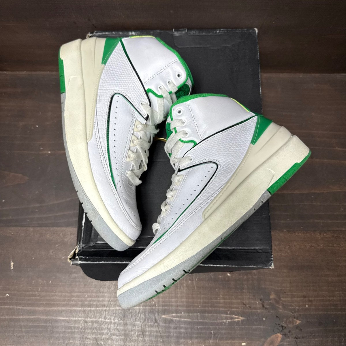 Jordan 2 Retro Lucky Green (GS) Size 7Y (Pre-Owned) - tag