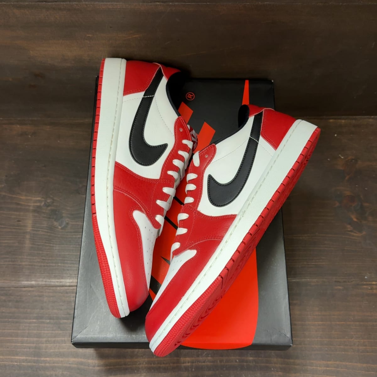 Jordan 1 Retro Low OG Chicago (2025) Size 14 (Pre-Owned) - back