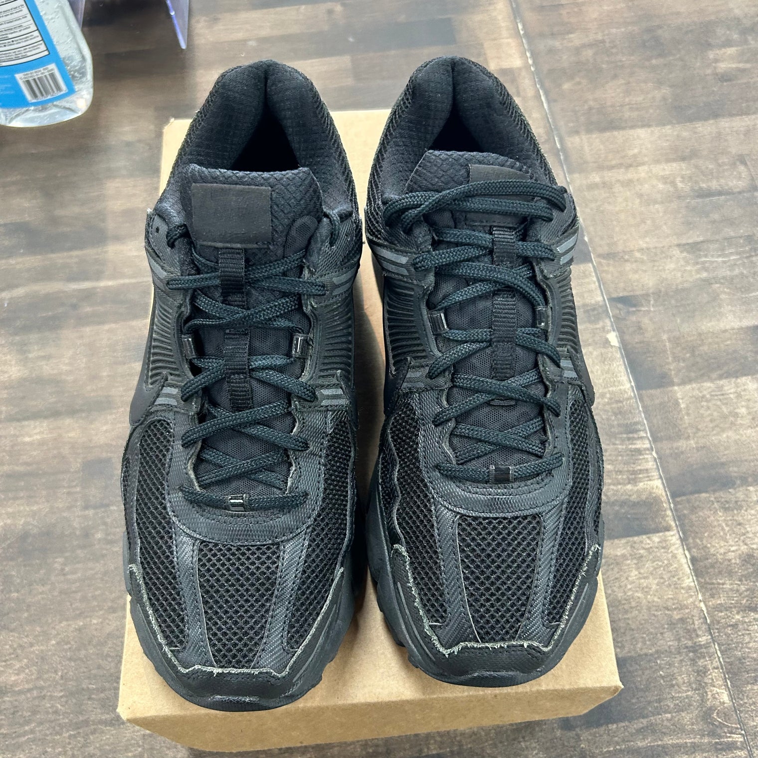Triple Black Vomero 5 (Used, No Box)