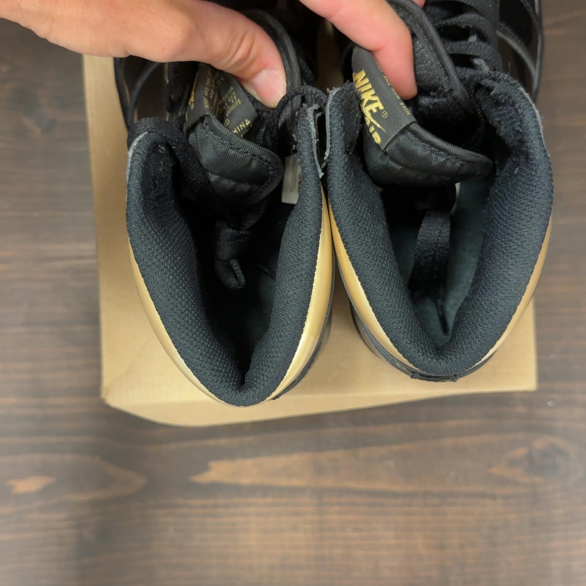Jordan 1 Retro High Black Metallic Gold (2020) Size 8 (Pre-Owned) - Image 6
