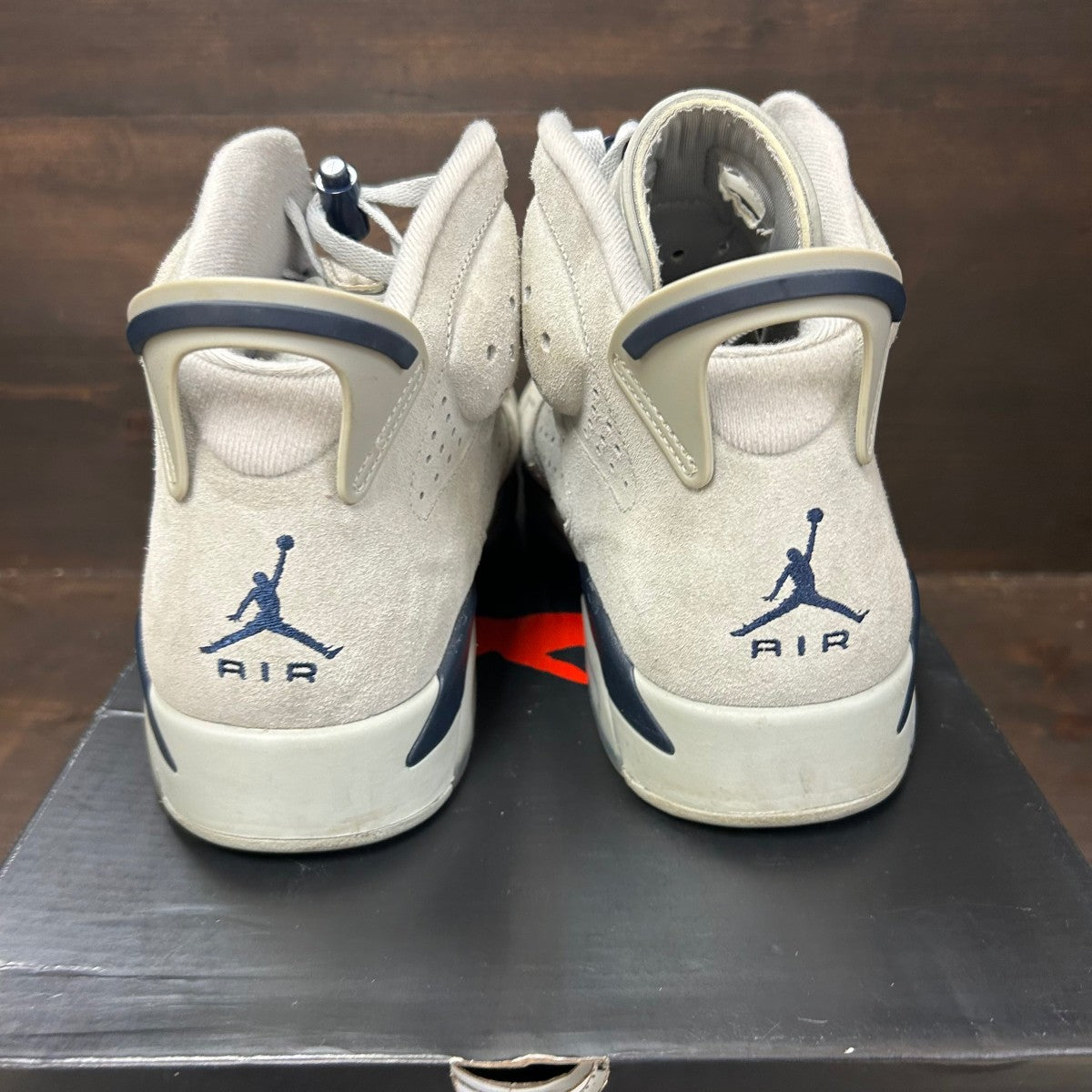 Jordan 6 Retro Georgetown (2022) Size 9.5 (Pre-Owned) - Image 5