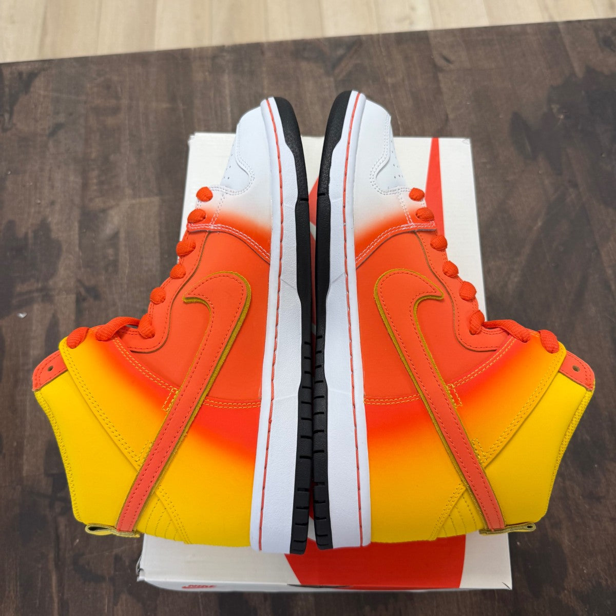 Nike SB Dunk High Sweet Tooth Candy Corn Size 9.5 (Pre-Owned) - Image 4