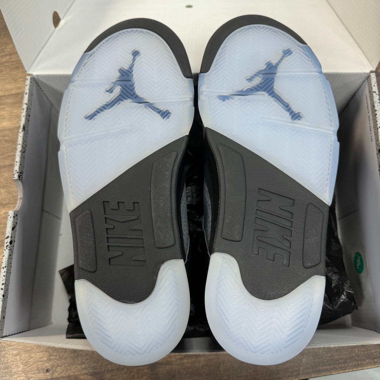 Black Metallic Reimagined Jordan 5 Retro (2025) (Lightly Worn)