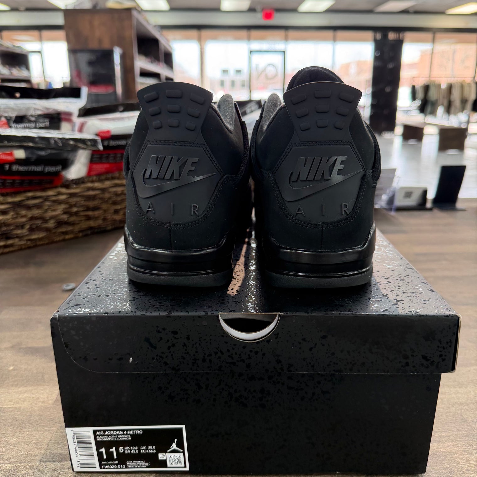 Jordan 4 Retro Black Cat (2025) (US 11.5) (USED)