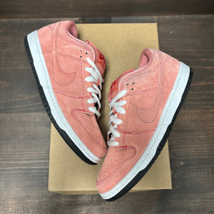 Nike SB Dunk Low Pink Pig Size 8 (Pre-Owned) - Image 2