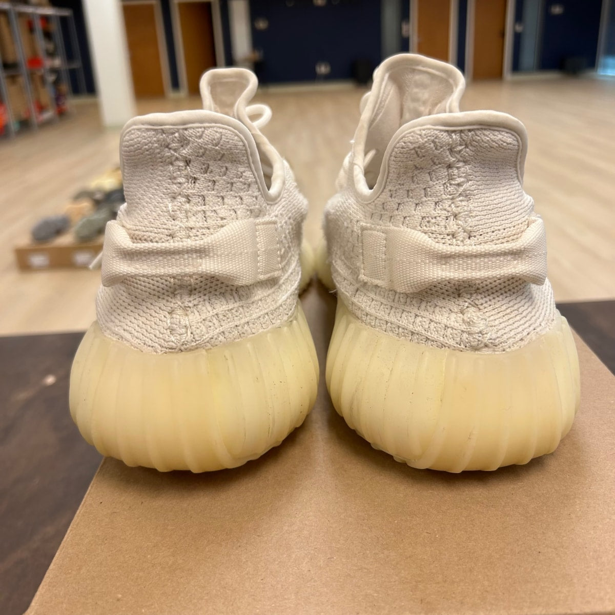adidas Yeezy Boost 350 V2 Bone Size 12 (Pre-Owned) - Image 4