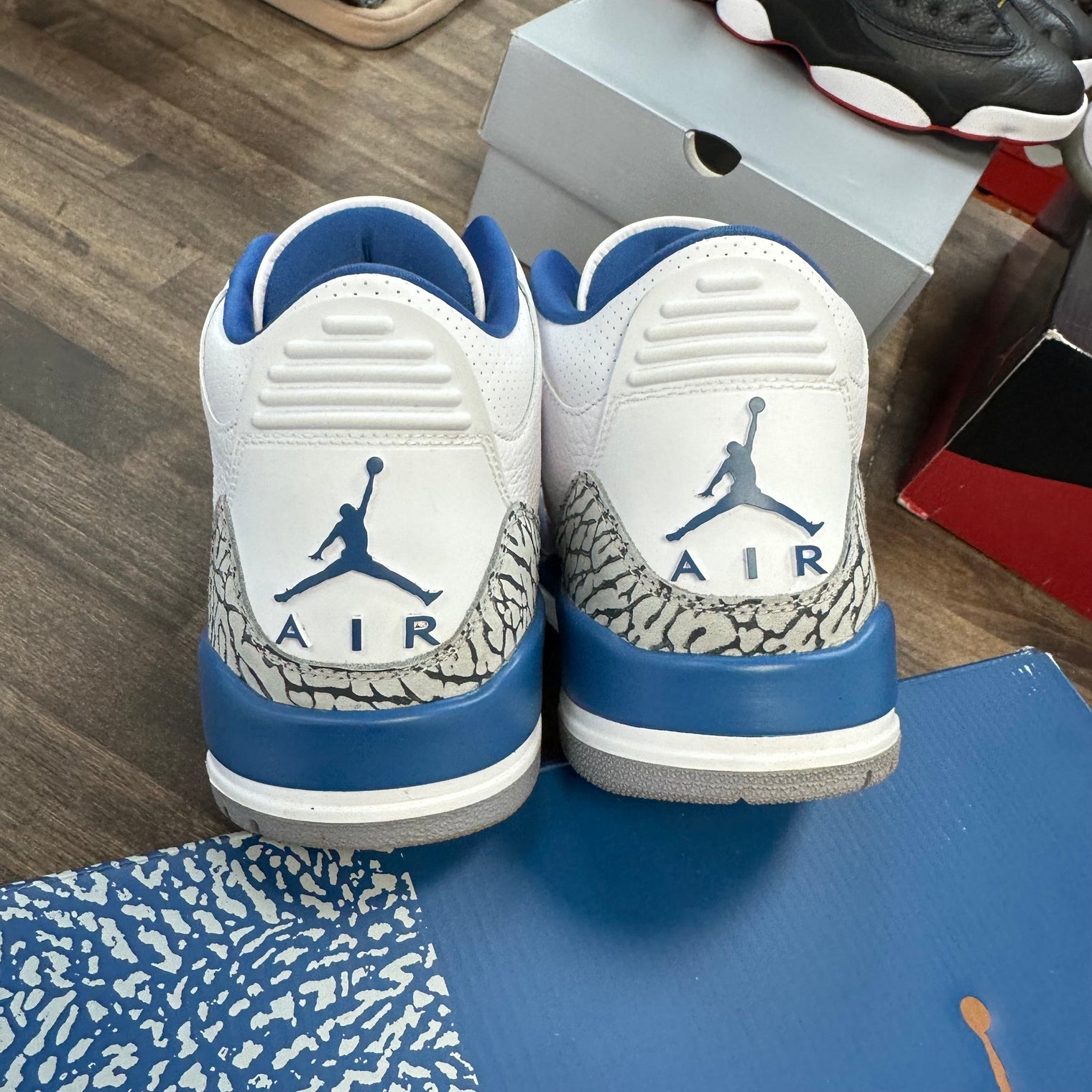 Wizards Jordan 3 Retro (USED)