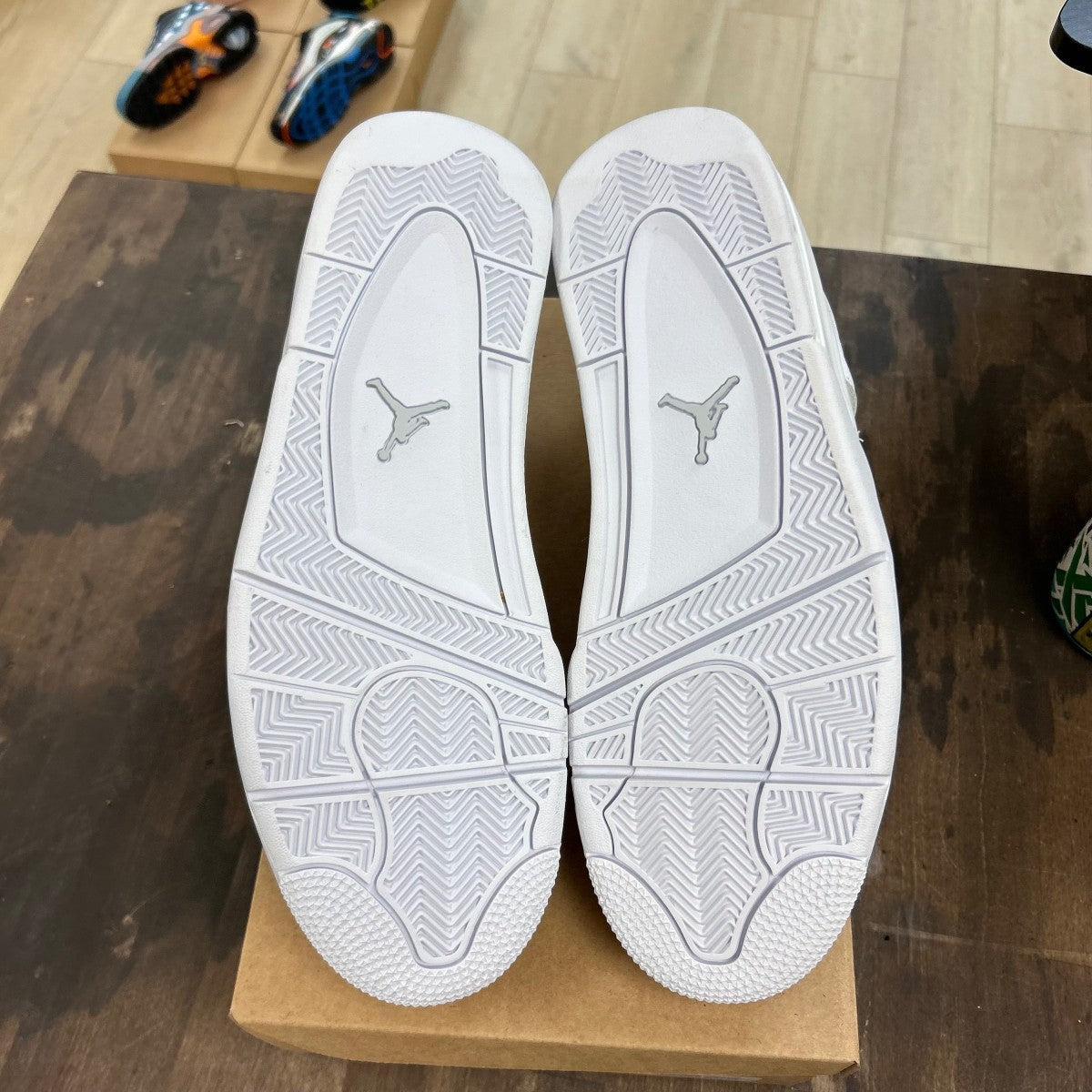 Jordan 4 Retro Pure Money (2017) Size 13 (Pre-Owned) - Image 5