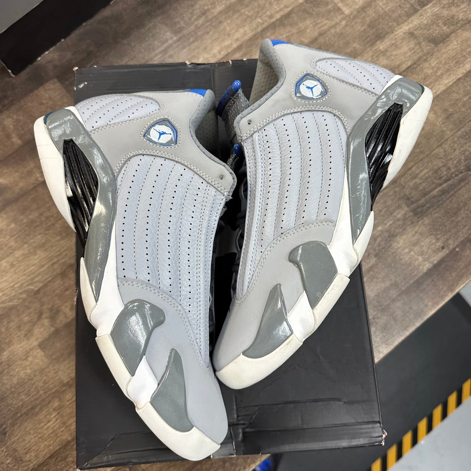 Wolf Grey Jordan 14 Retro (Used)