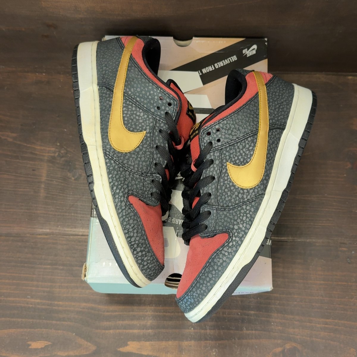 Nike SB Dunk Low Walk of Fame Size 12 (Pre-Owned) - back