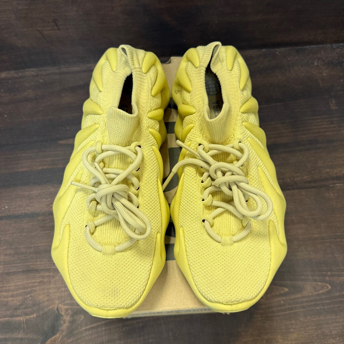 adidas Yeezy 450 Sulfur Size 9 (Pre-Owned) - Image 2