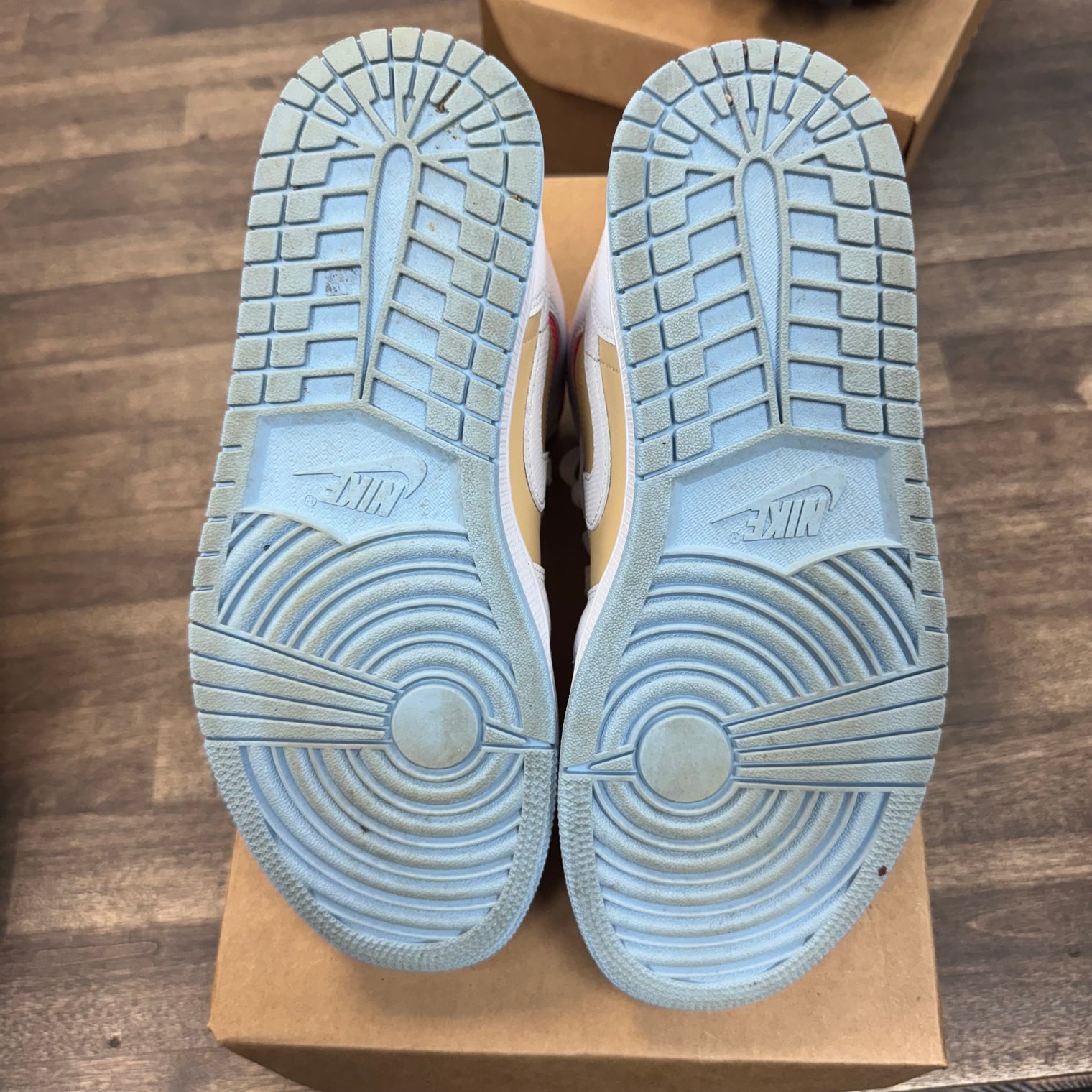 Sesame Jordan 1 Mid SE (W) (USED, No Box)