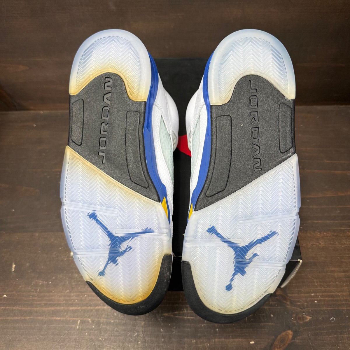 Jordan 5 Retro Laney (2013) Size 10.5 - box