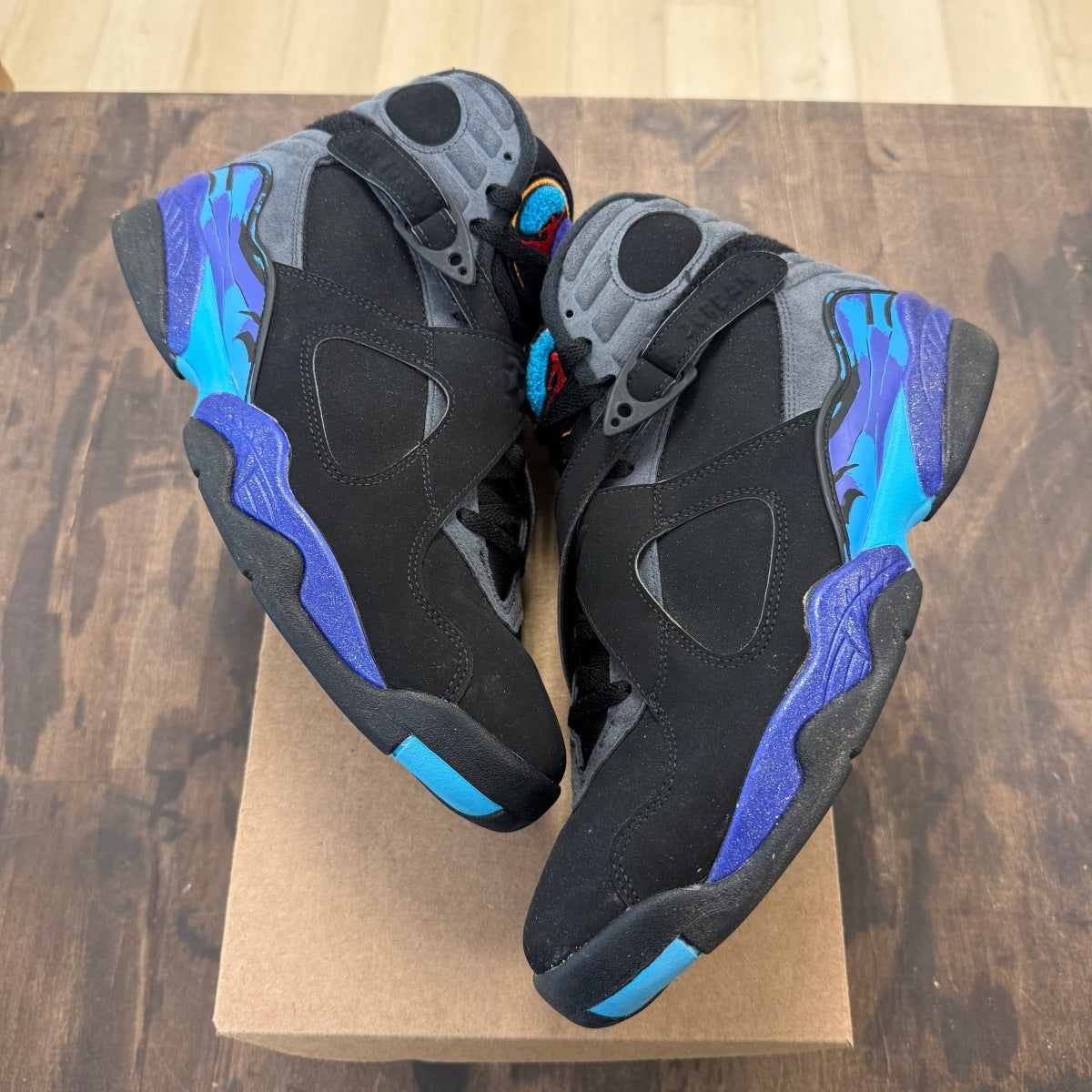 Jordan 8 Retro Aqua (2015) Size 11 (Pre-Owned) - Image 1
