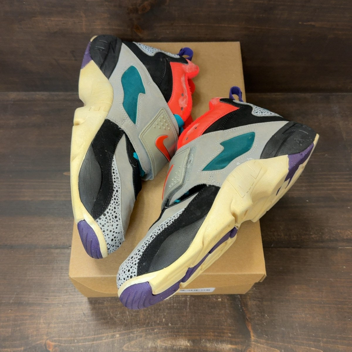 Nike Air Diamond Turf 'Wolf Grey Crimson' Size 10 (Pre-Owned) - Image 2