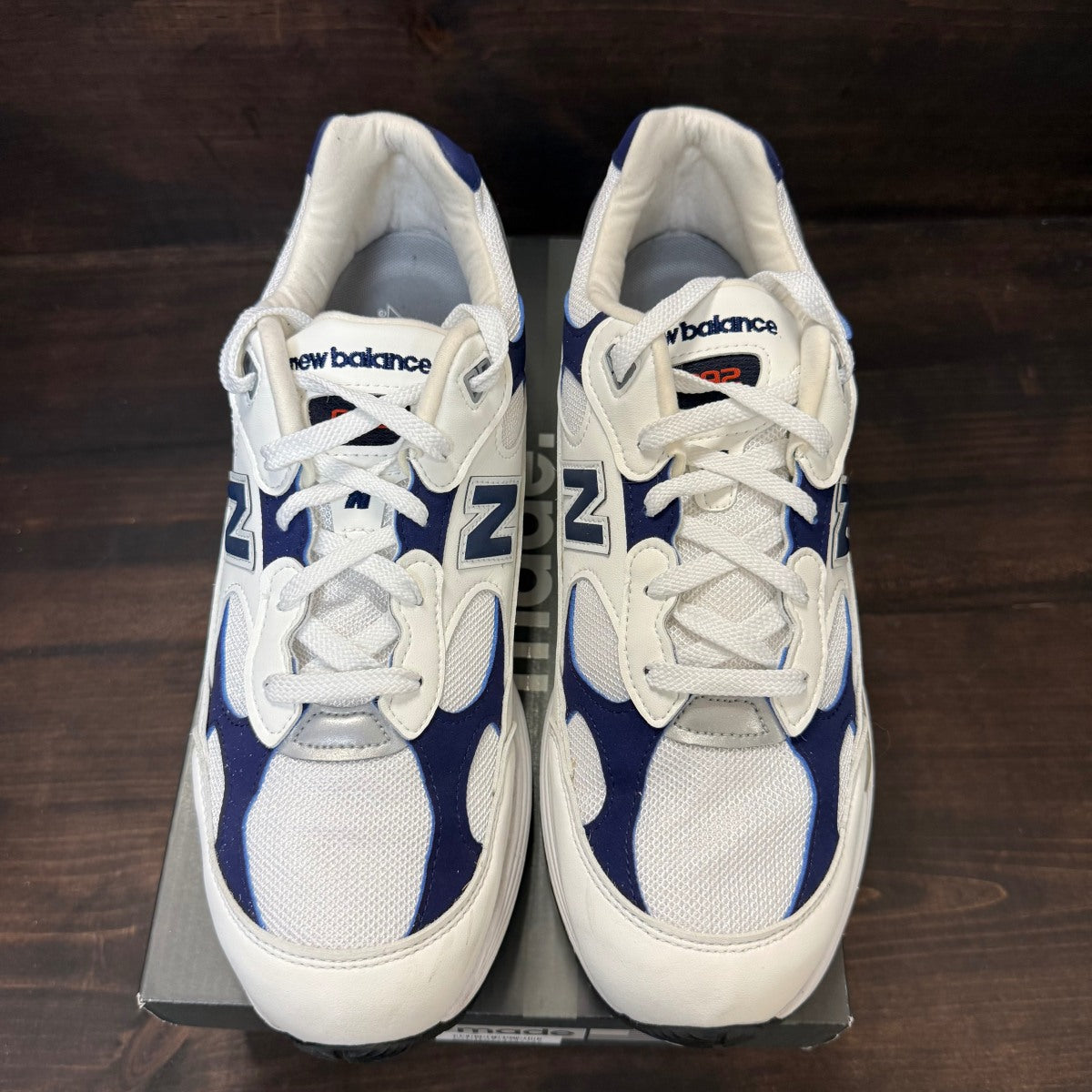 New Balance 992 White Navy - Image 2