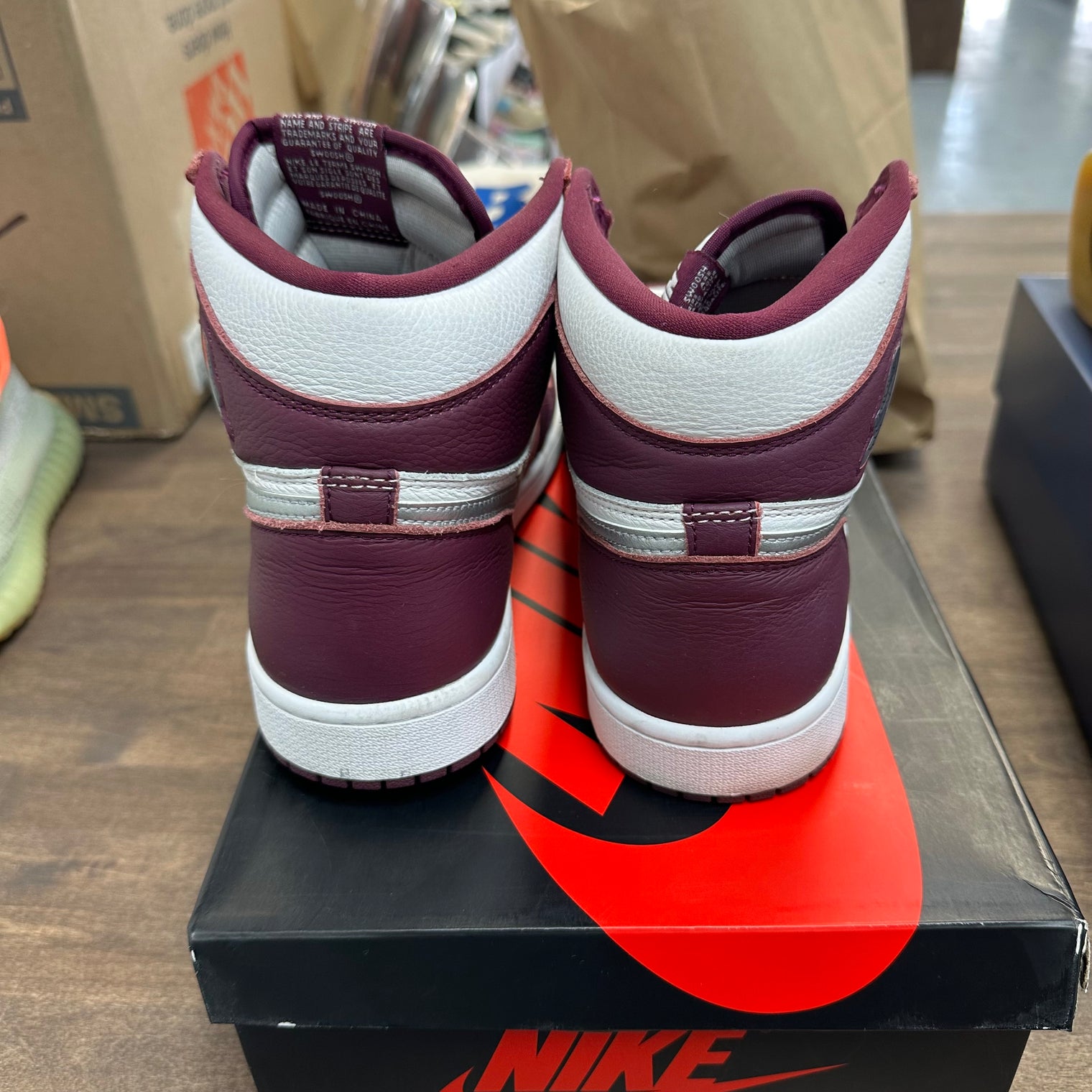 Air Jordan 1 High Bordeaux (USED)