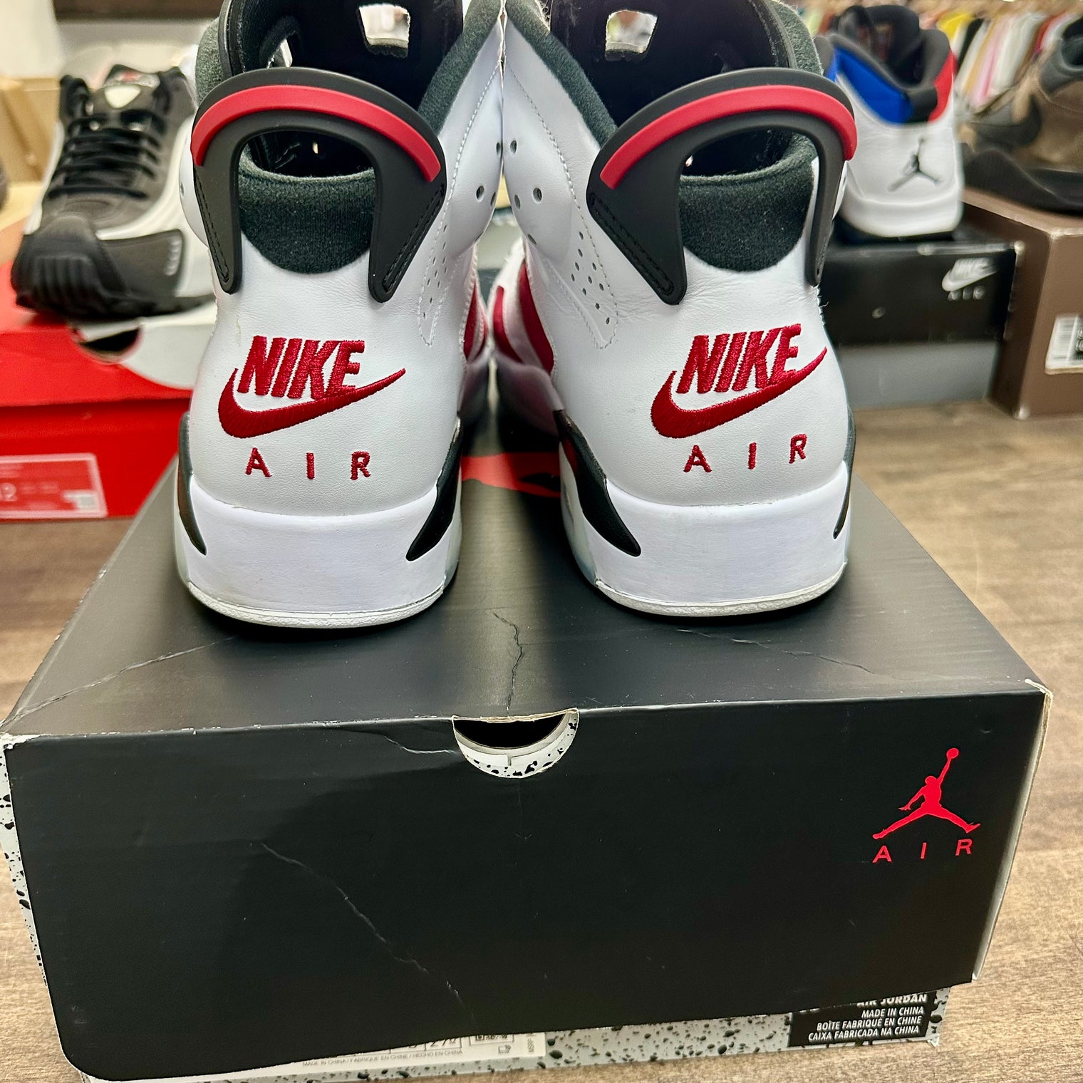 Carmine Jordan 6 Retro (USED)
