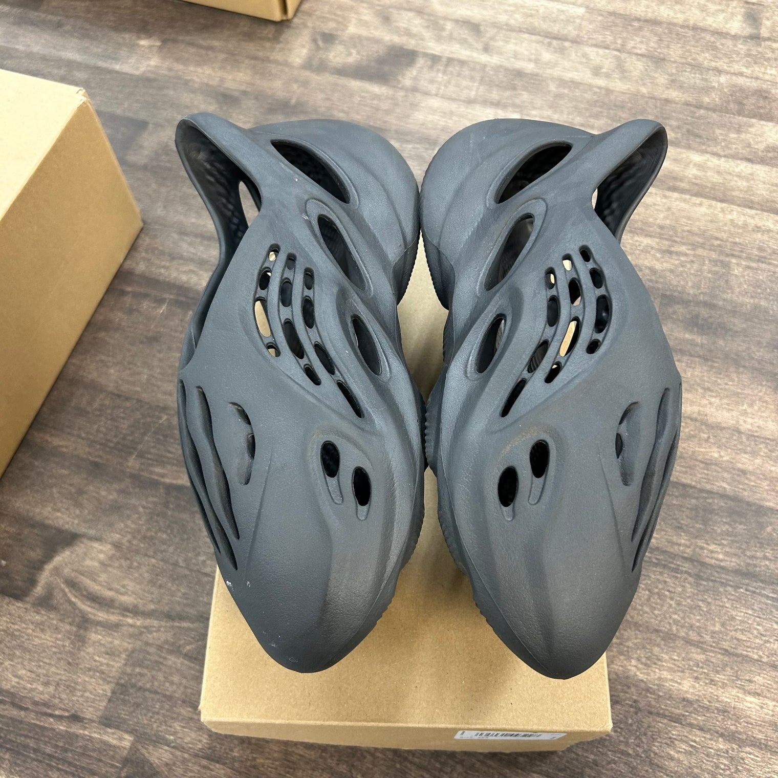 Yeezy Foam RNNR Onyx (USED)