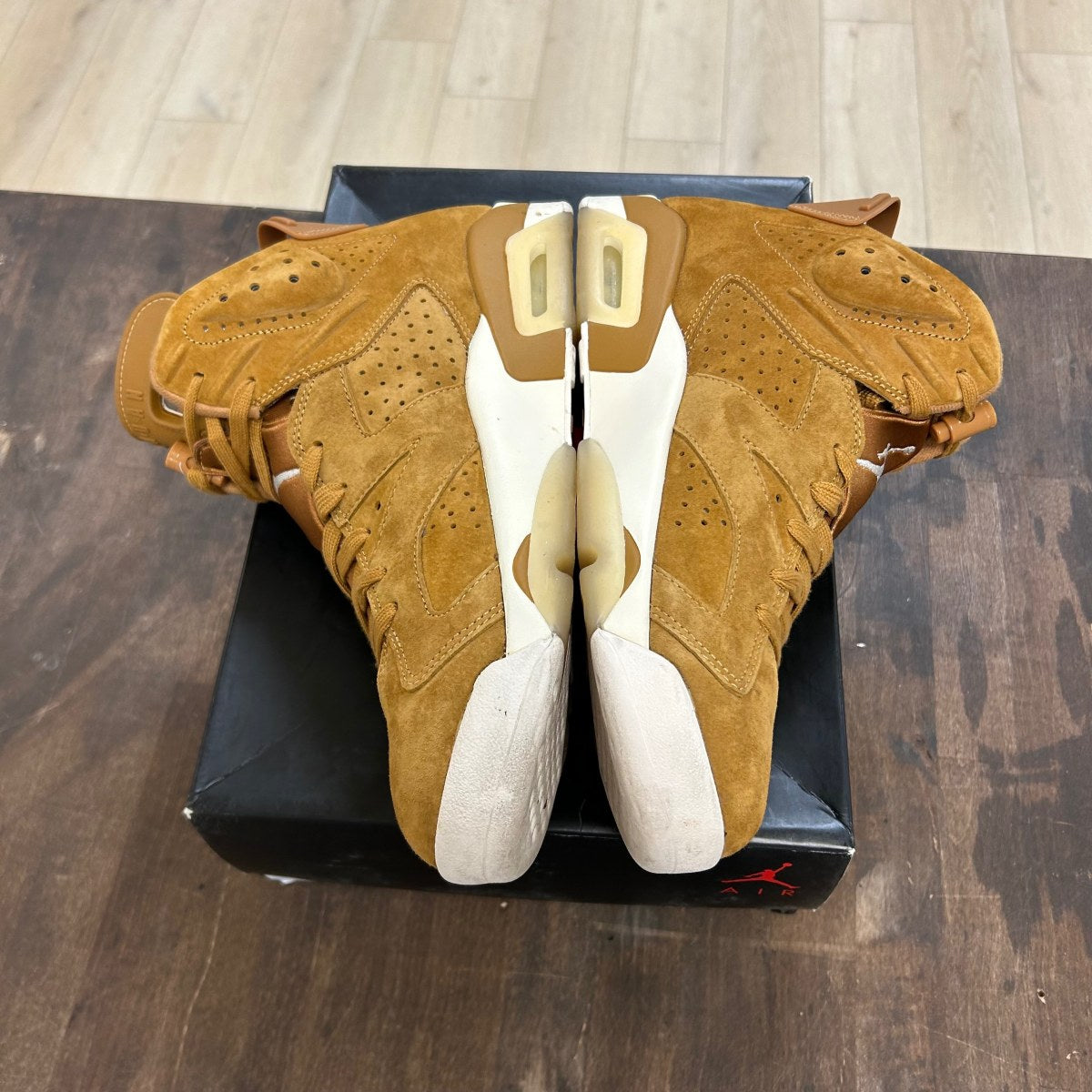 Jordan 6 Retro Wheat Size 11 (Pre-Owned) - Image 3