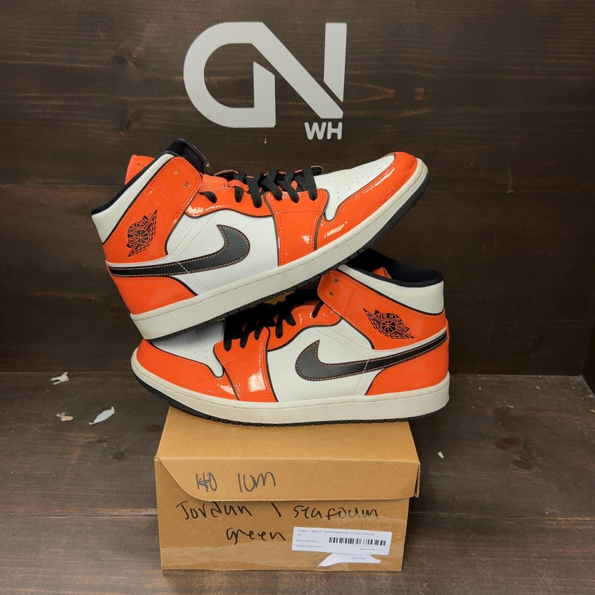 Jordan 1 Mid SE Turf Orange Size 12 (Pre-Owned) - front