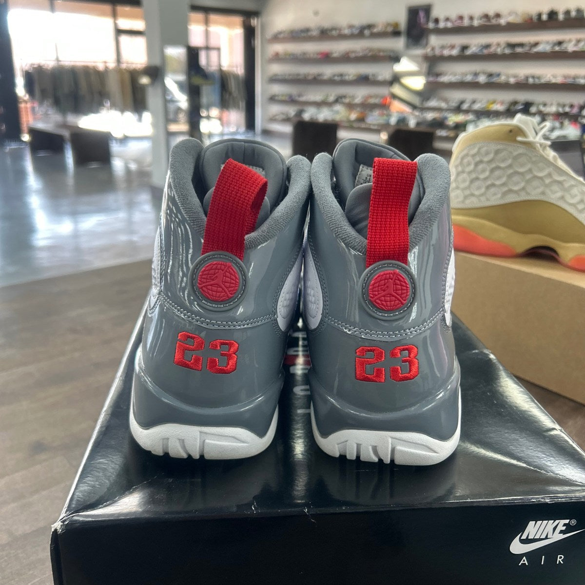 Jordan 9 Retro Fire Red Size 9.5 (Pre-Owned) - Image 4