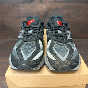 New Balance 9060 Black Grey (GS) Size 5Y (Pre-Owned) - Image 3