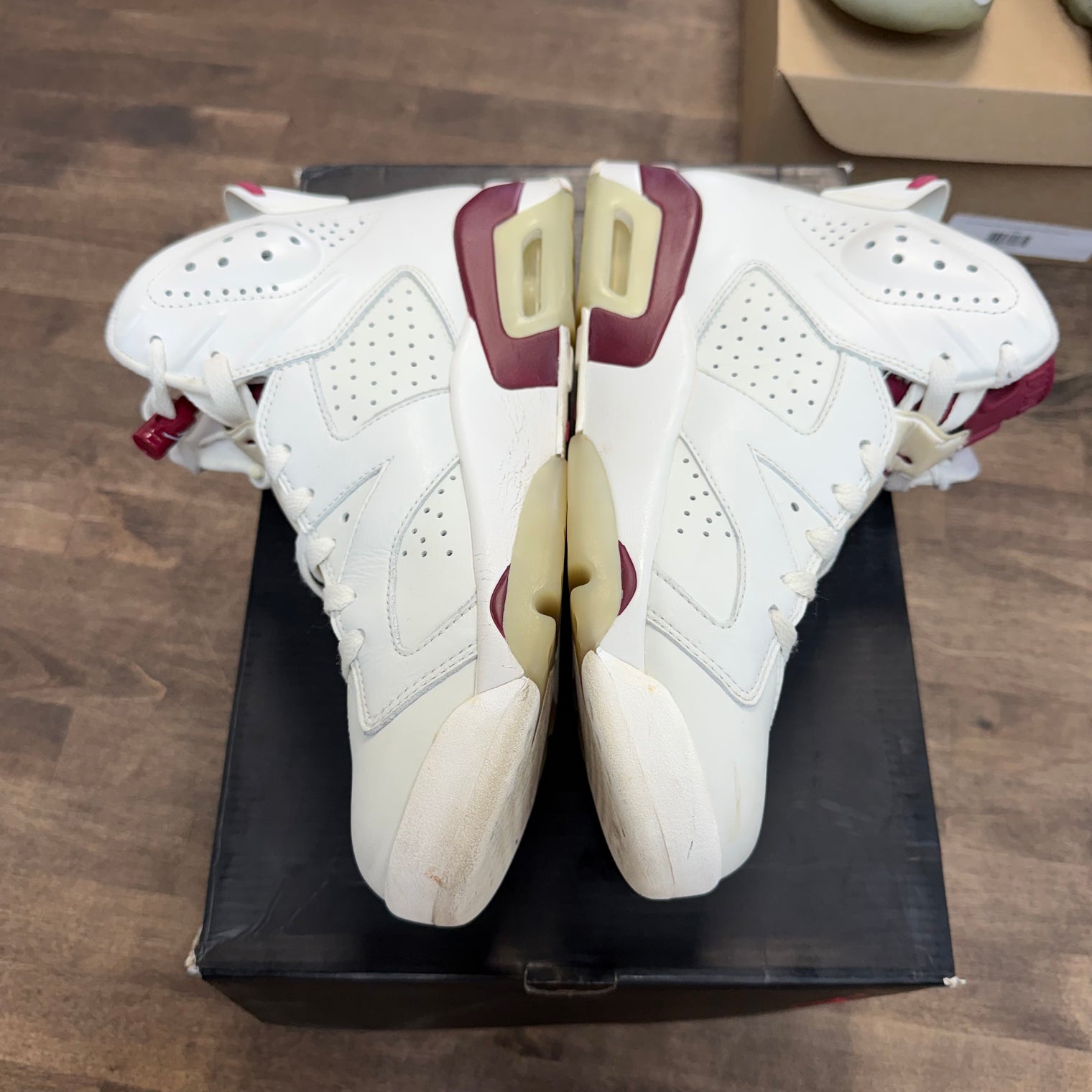 Jordan 6 Retro Maroon (2015) (US 8) (USED)