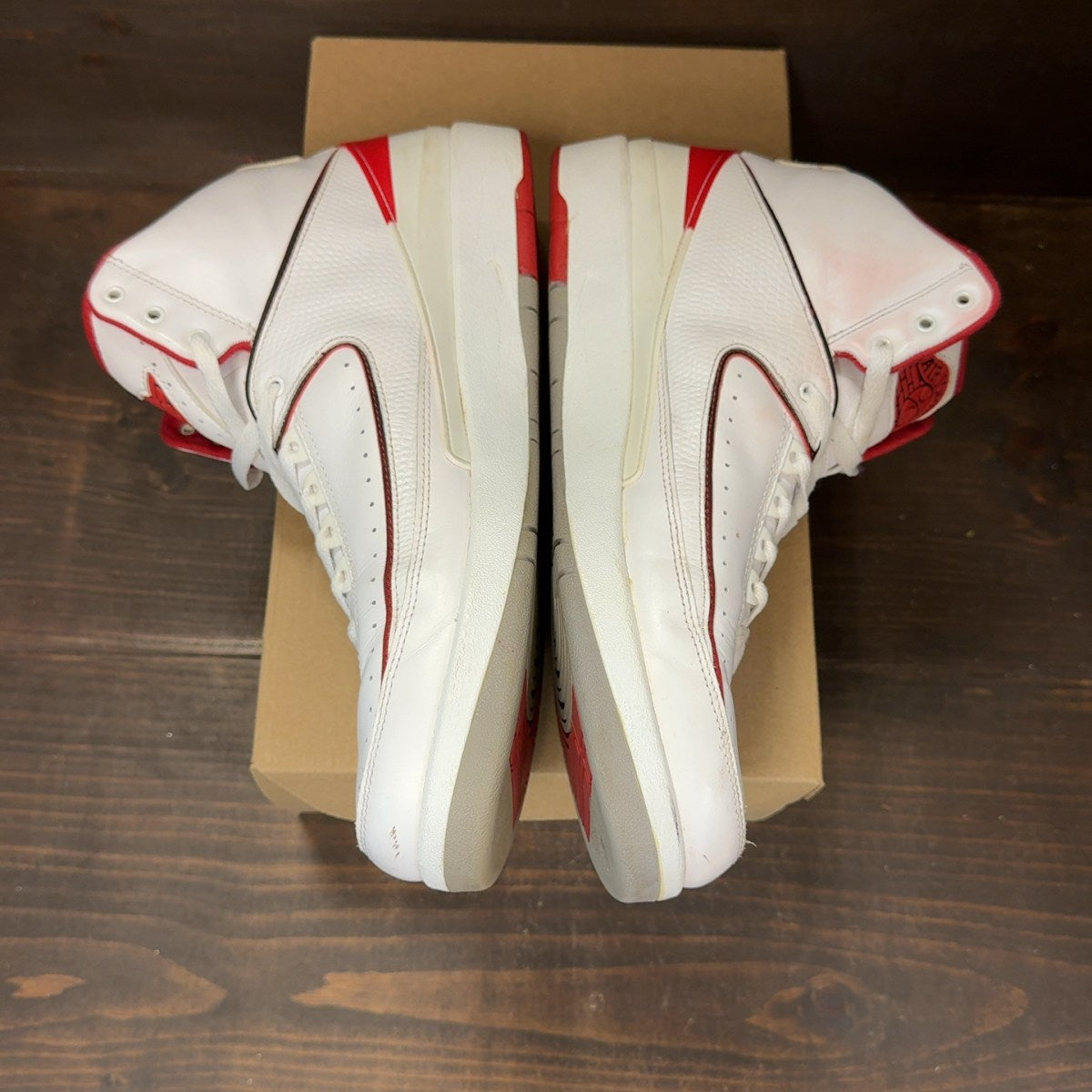 Jordan 2 Retro White Red (2014) Size 12 (Pre-Owned) - Image 4