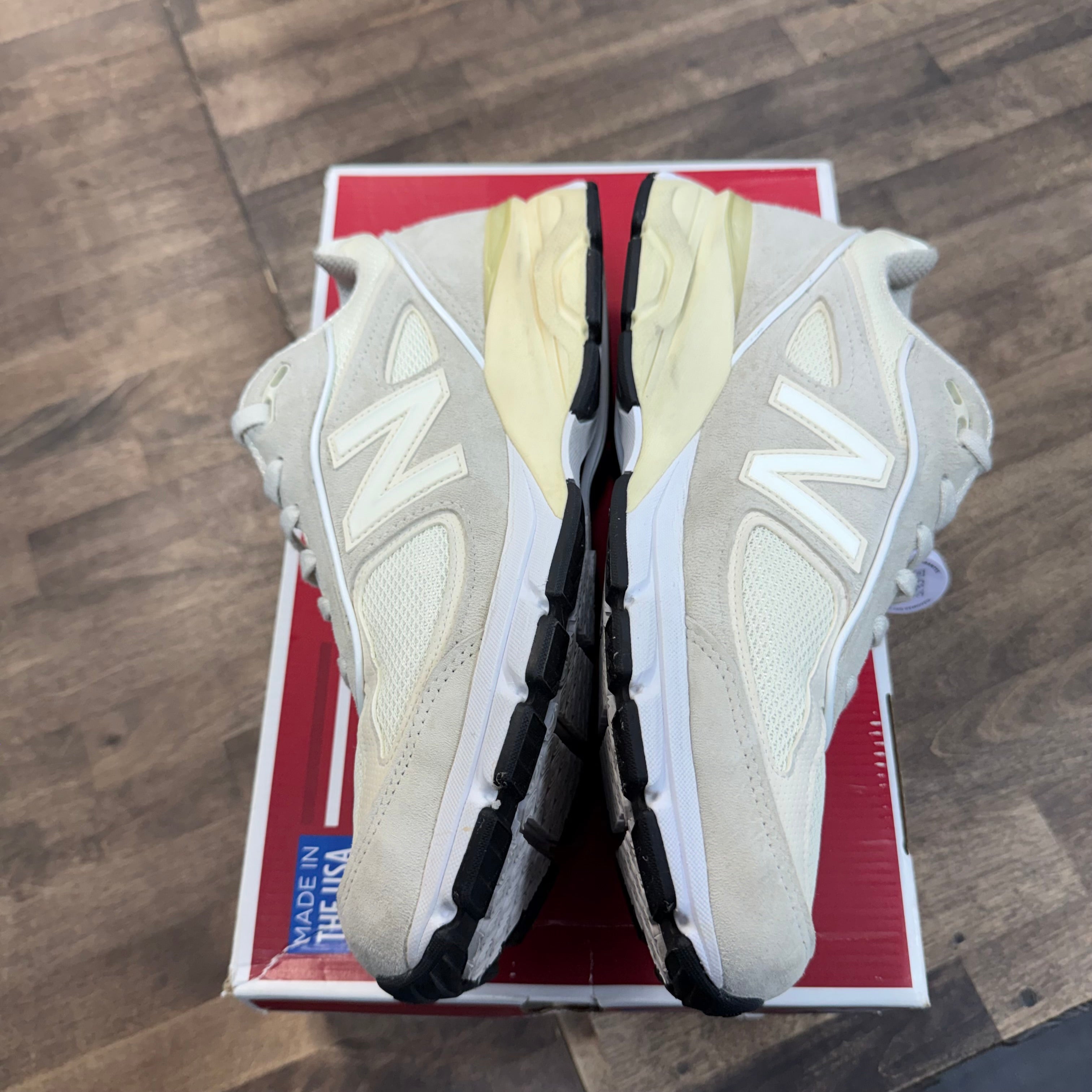 New Balance 990v4 Stussy Cream (US 11) (USED) Size 11 (Pre-Owned) - Image 3