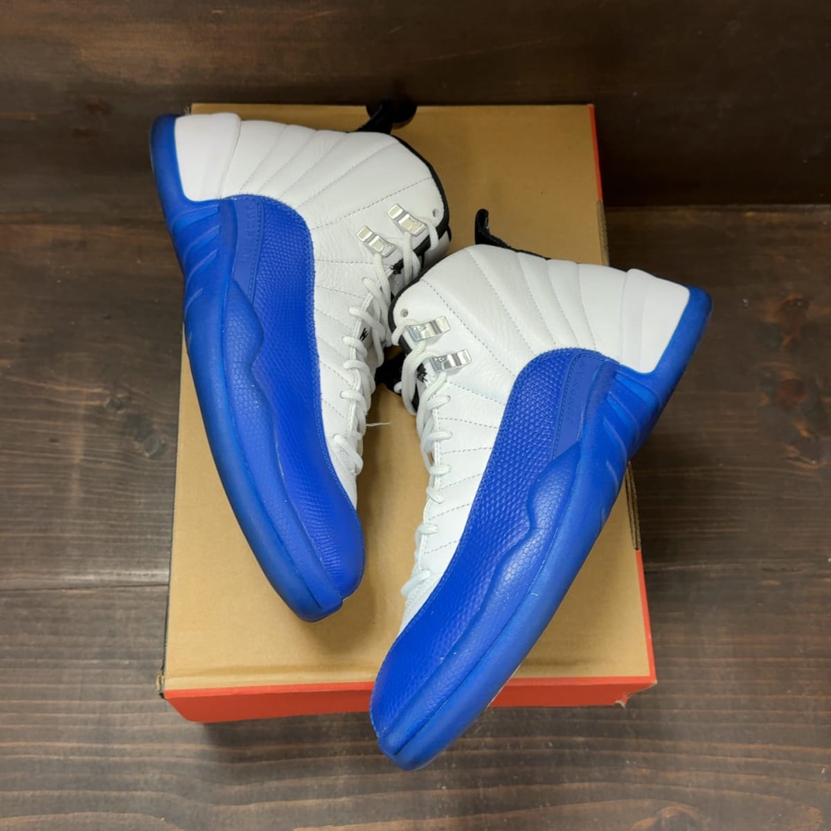 Jordan 12 Retro Blueberry Size 8.5 (Pre-Owned) - back