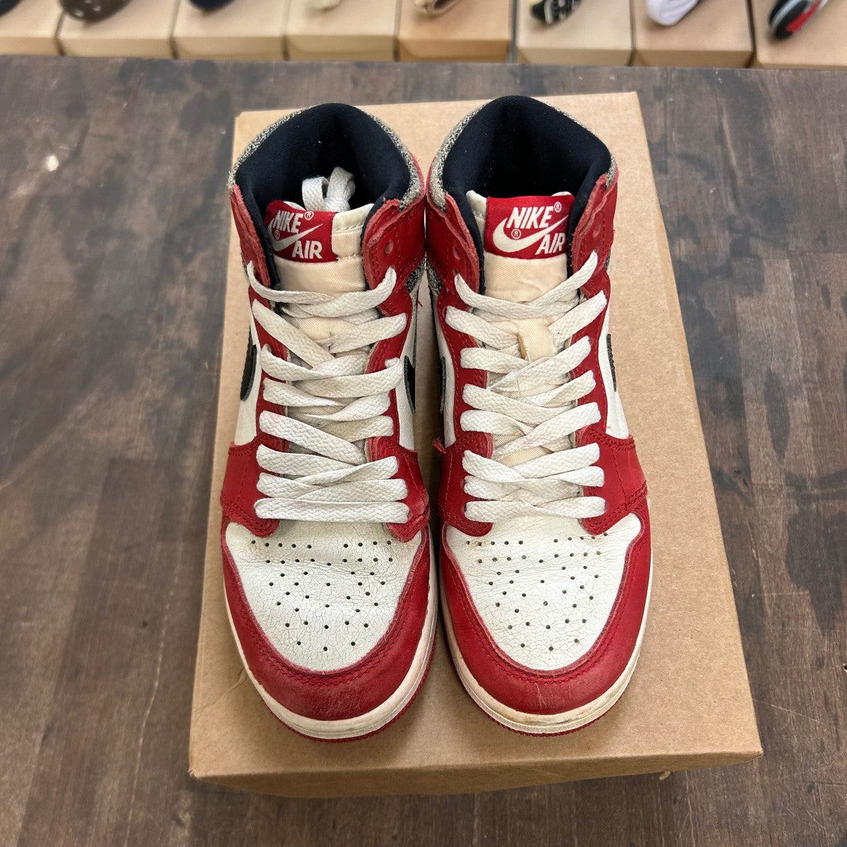 Jordan 1 Retro High OG Chicago Lost and Found (GS) Size 4Y (Pre-Owned) - Image 2