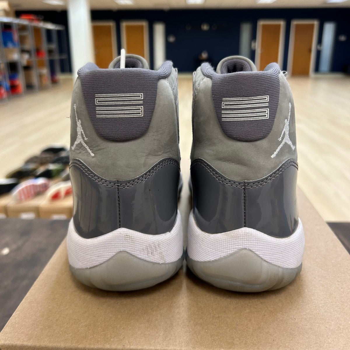 Jordan 11 Retro Cool Grey (2021) Size 7 (Pre-Owned) - Image 4