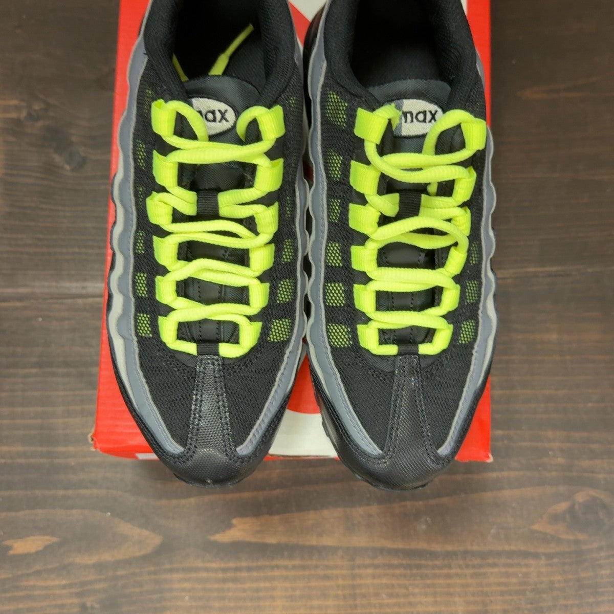Nike Air Max 95 Black Volt (GS) - Image 3