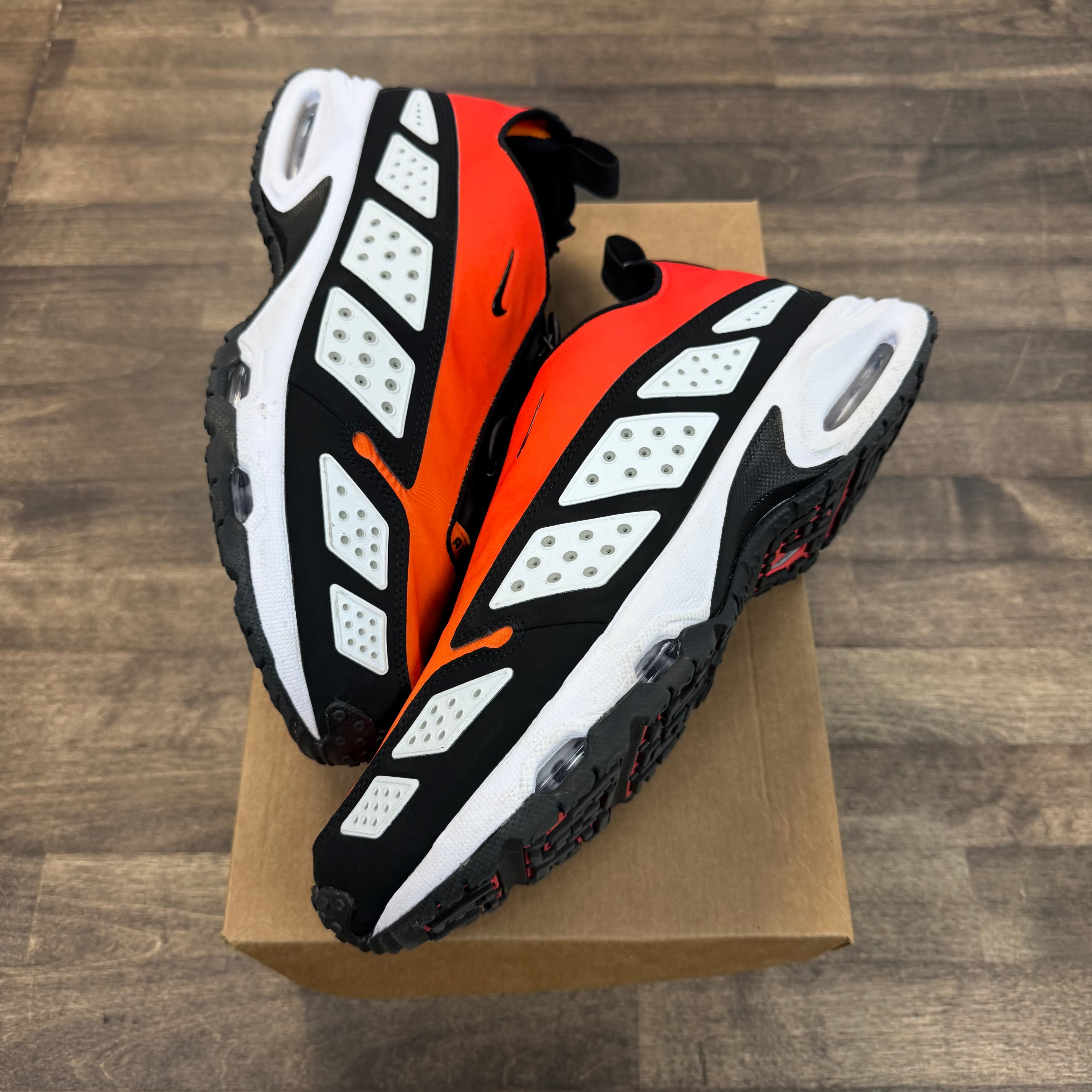 Nike Air Max Sunder Bright Crimson (Women's) (USED, No Box) Size 11.5 (Pre-Owned) - Image 1