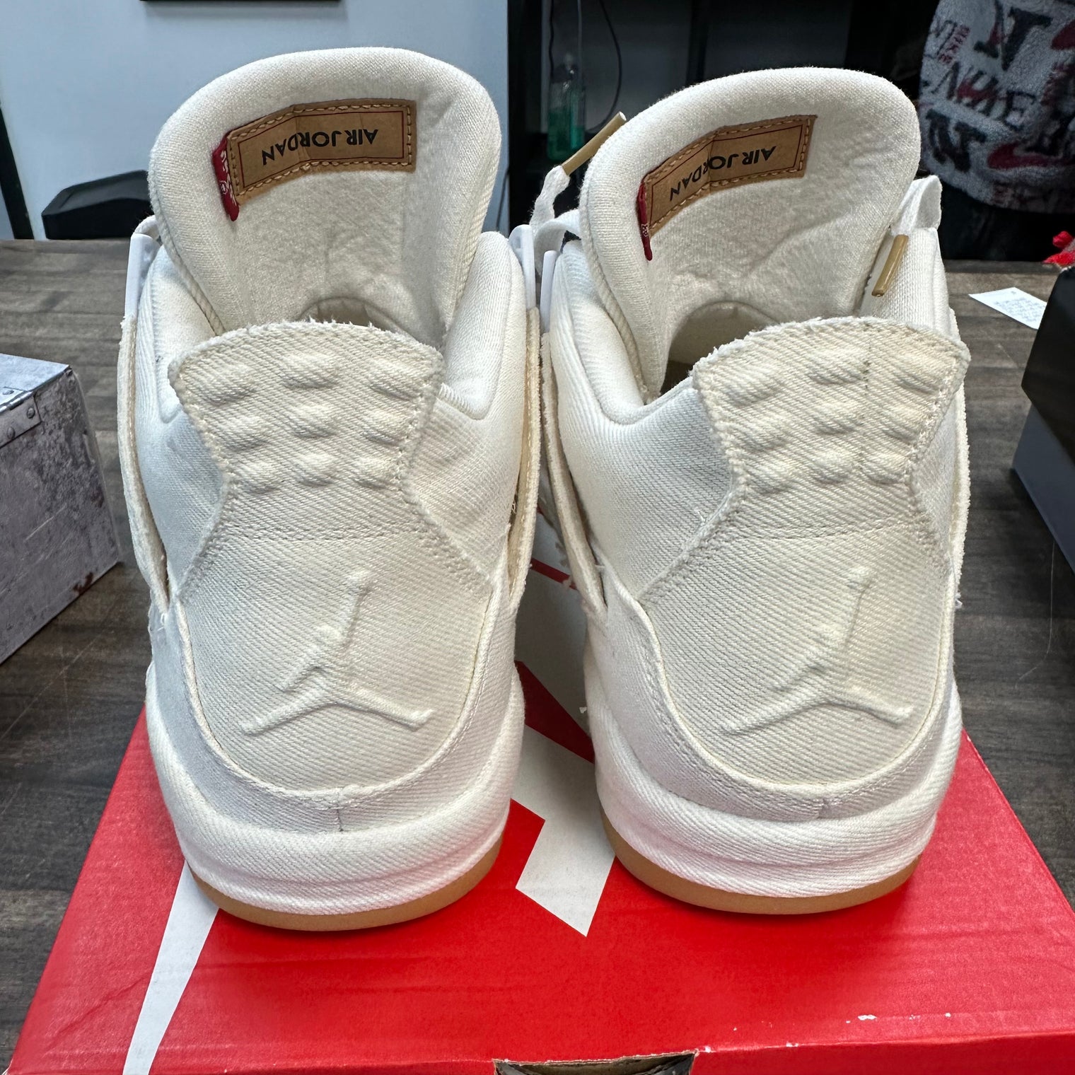 Levi's White Jordan 4 Retro (Levi's Tag) (USED, Replacement Box)
