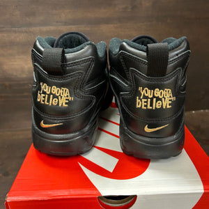 Nike Air Diamond Turf Signing Day - Image 5