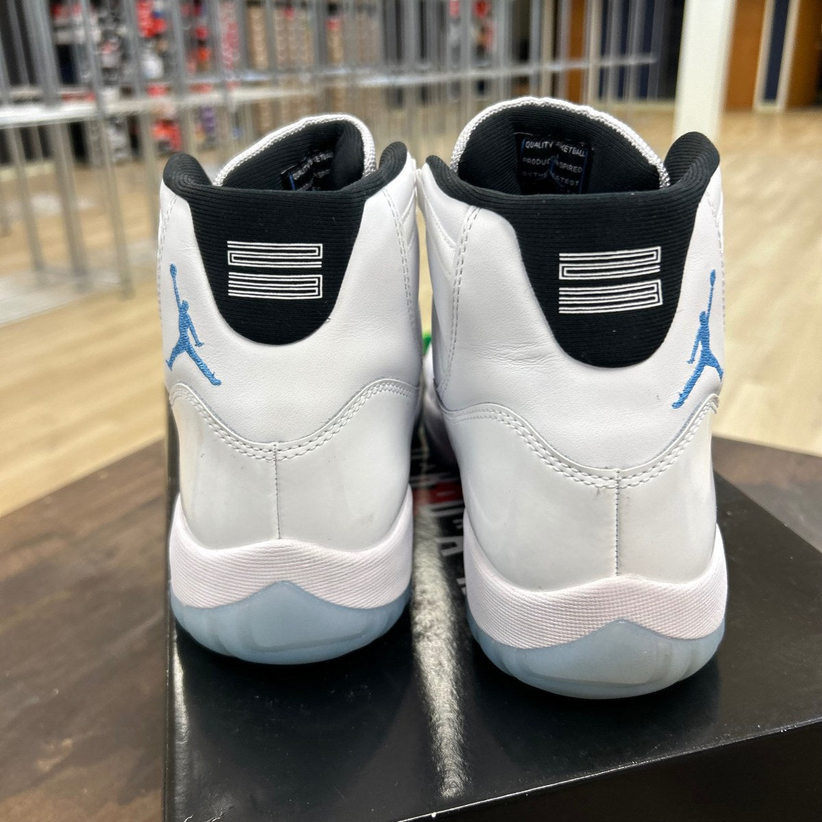 Jordan 11 Retro Legend Blue (2024) - Image 4