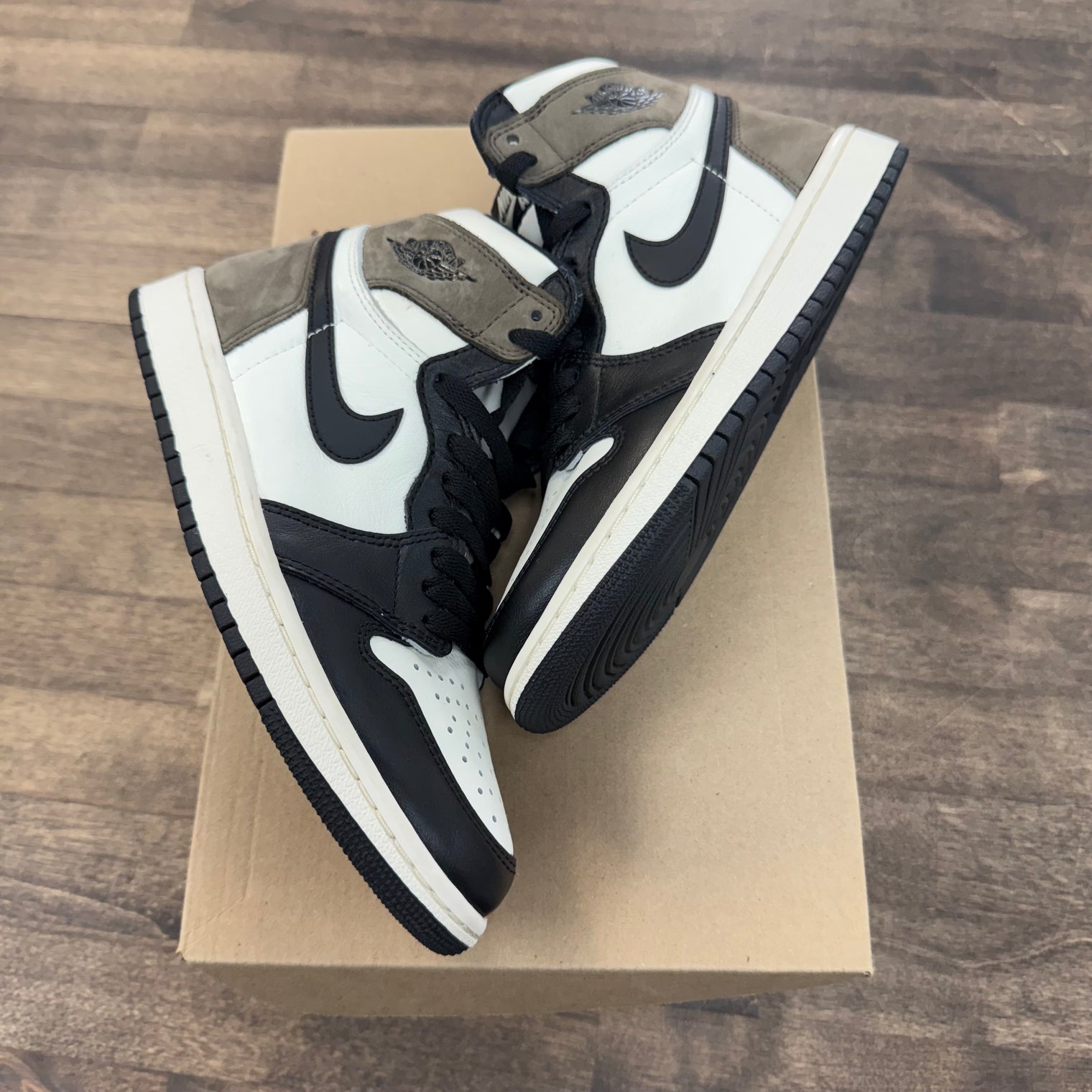 (GS) Jordan 1 High Mocha (Used, No Box)