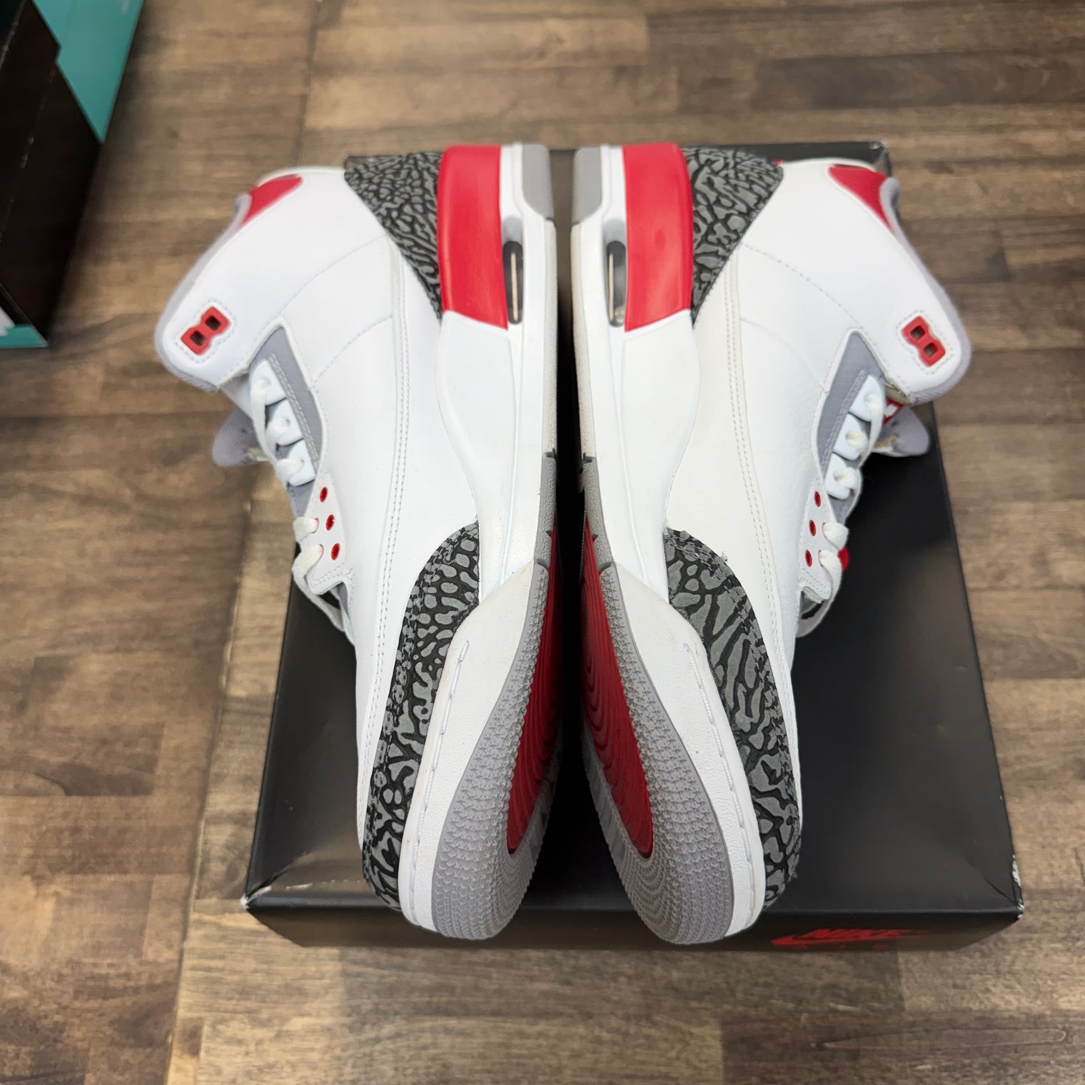 Fire Red Jordan 3 Retro (USED)