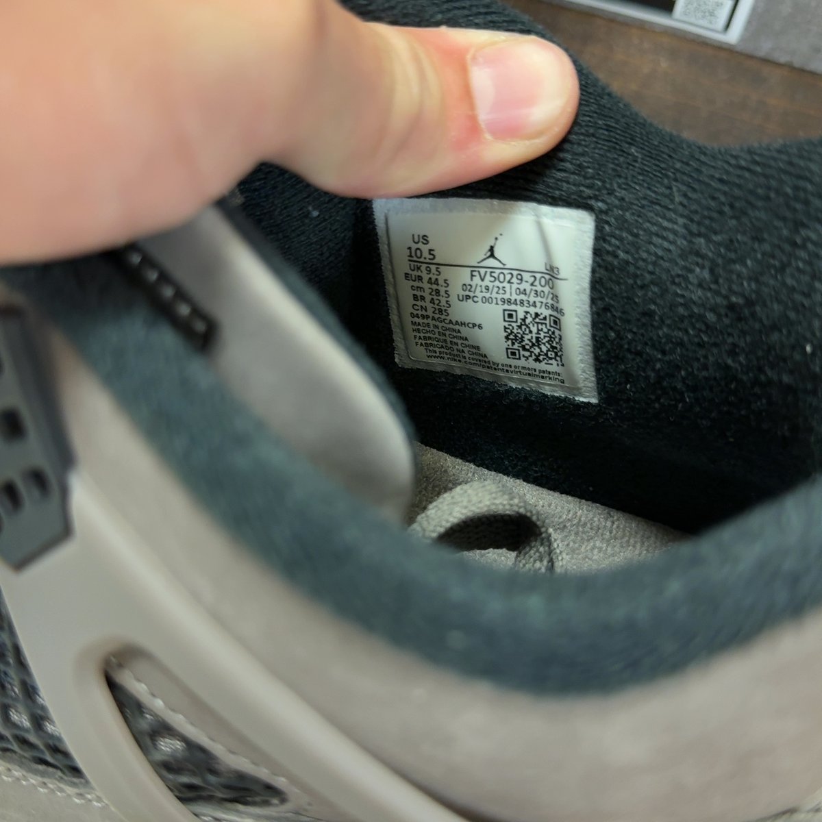 Jordan 4 Retro Cave Stone Size 10.5 (Pre-Owned) - aux