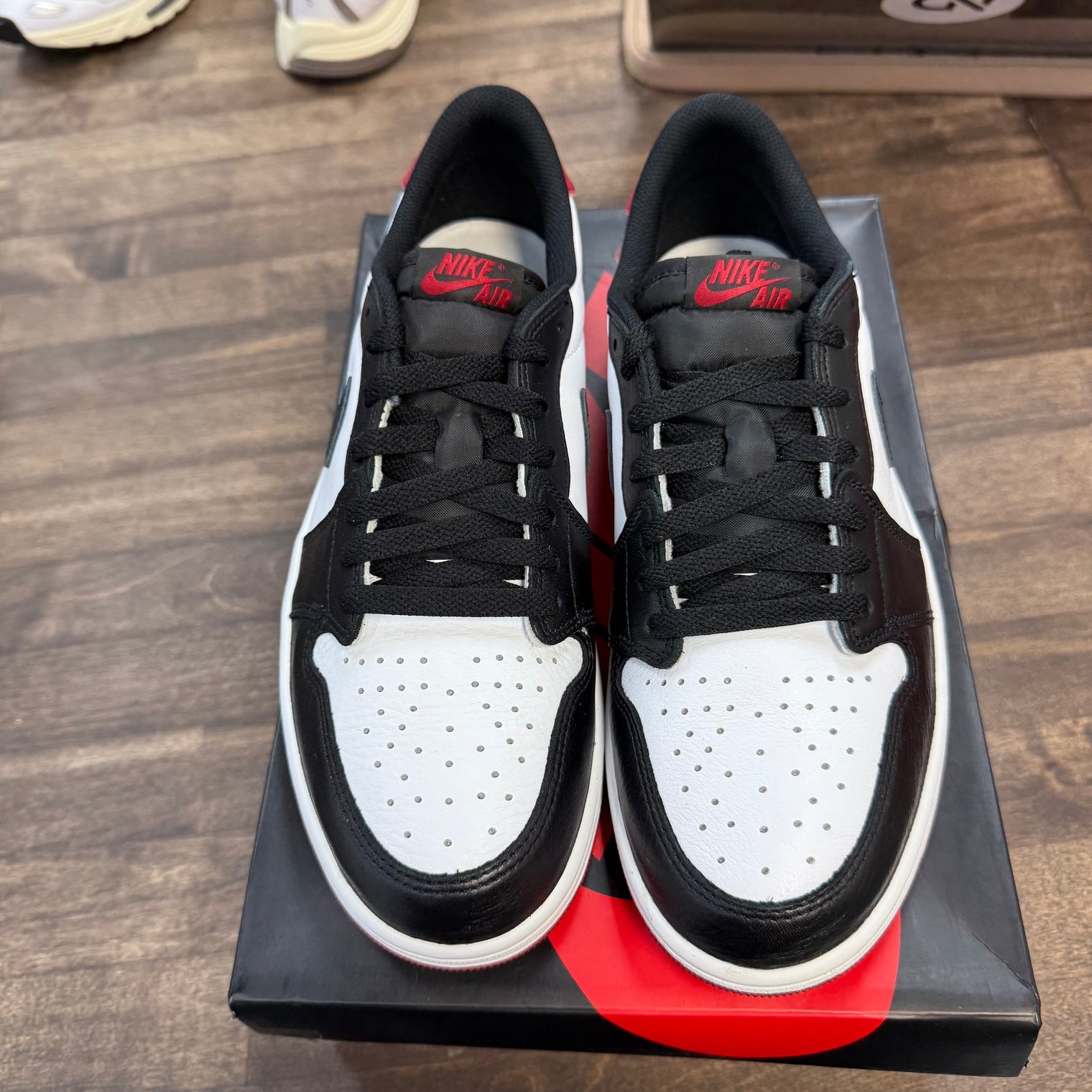 Black Toe Jordan 1 Low OG (2023) (USED)
