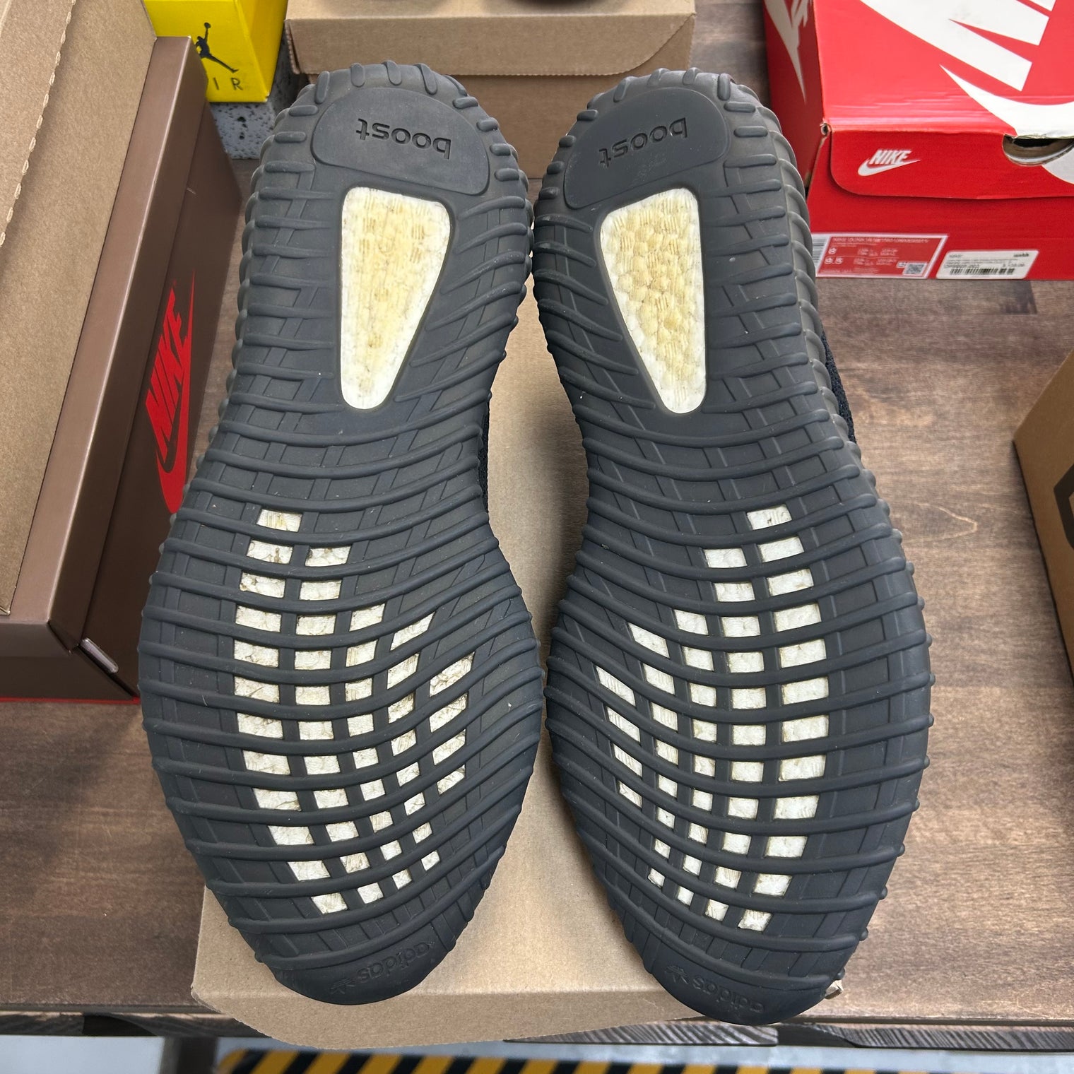 Dazzling Blue Yeezy 350 (USED,No Box)