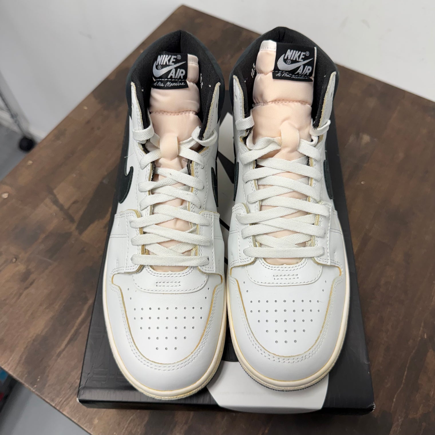 A Ma Maniere White Black Jordan Air Ship PE SP (USED)