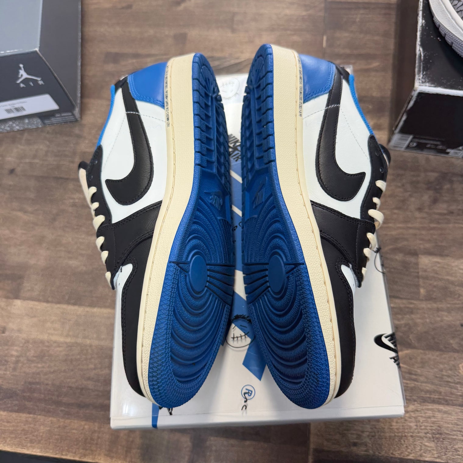Travis Scott Fragment Jordan 1 Low OG SP (Lightly Worn)