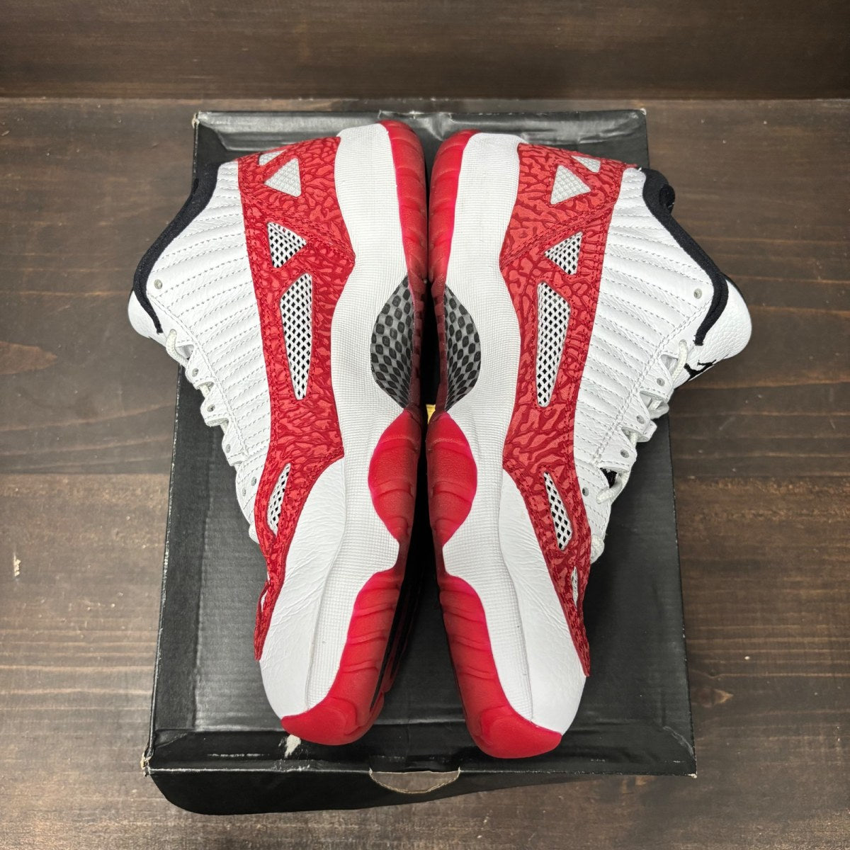 Jordan 11 Retro Low IE White Gym Red - Image 4