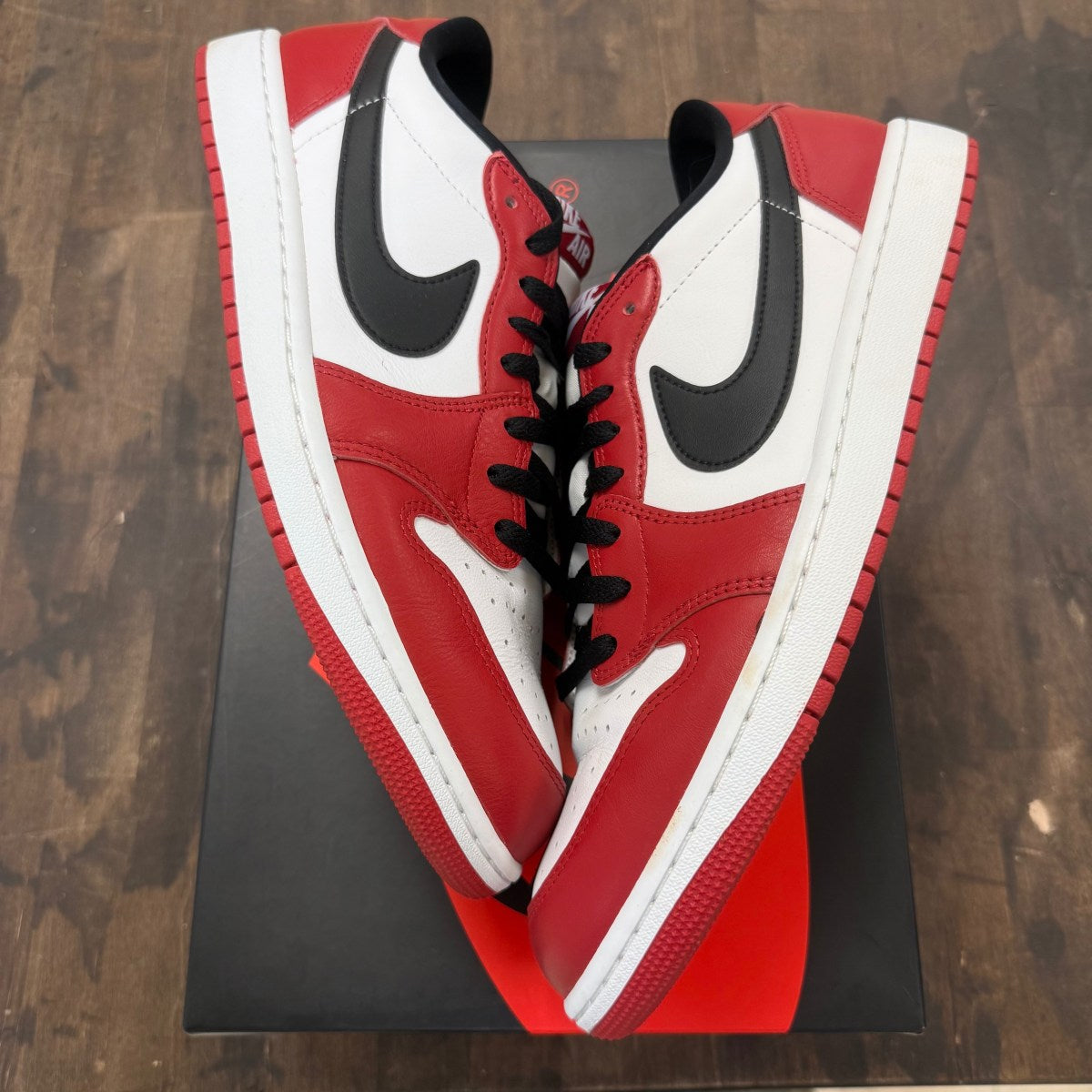 Jordan 1 Retro Low OG Chicago (2025) - Image 1