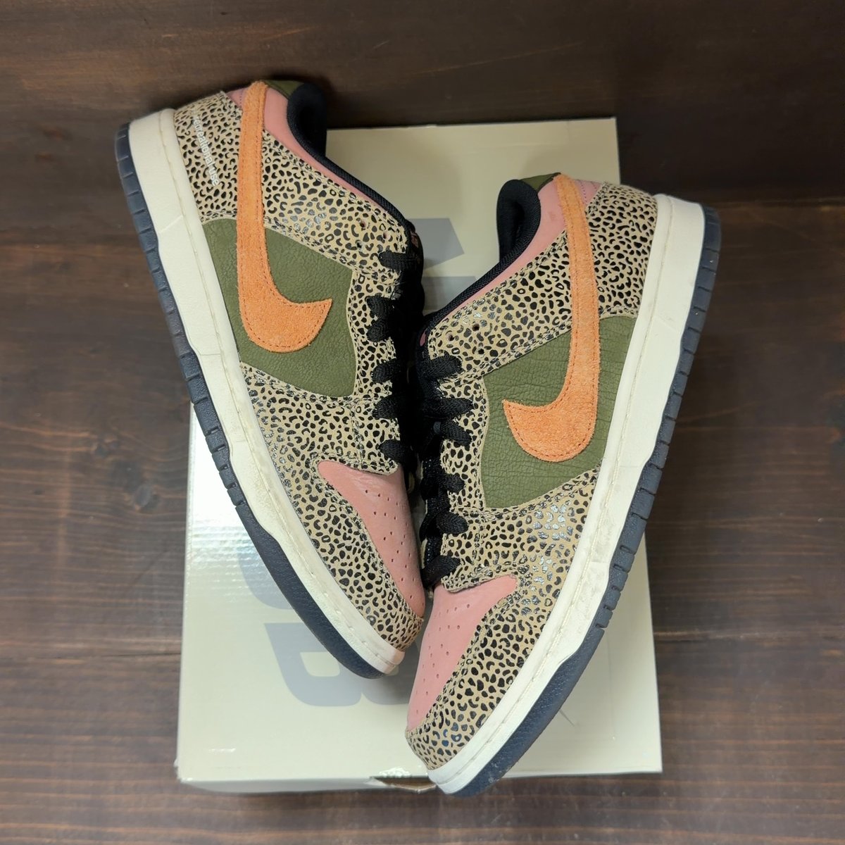 Nike SB Dunk Low Arts-Rec Size 10 (Pre-Owned) - back