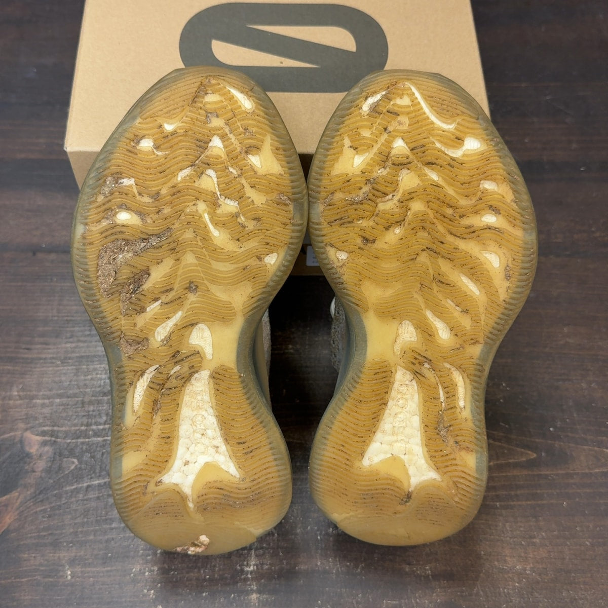 adidas Yeezy Boost 380 Pepper Size 4 (Pre-Owned) - aux