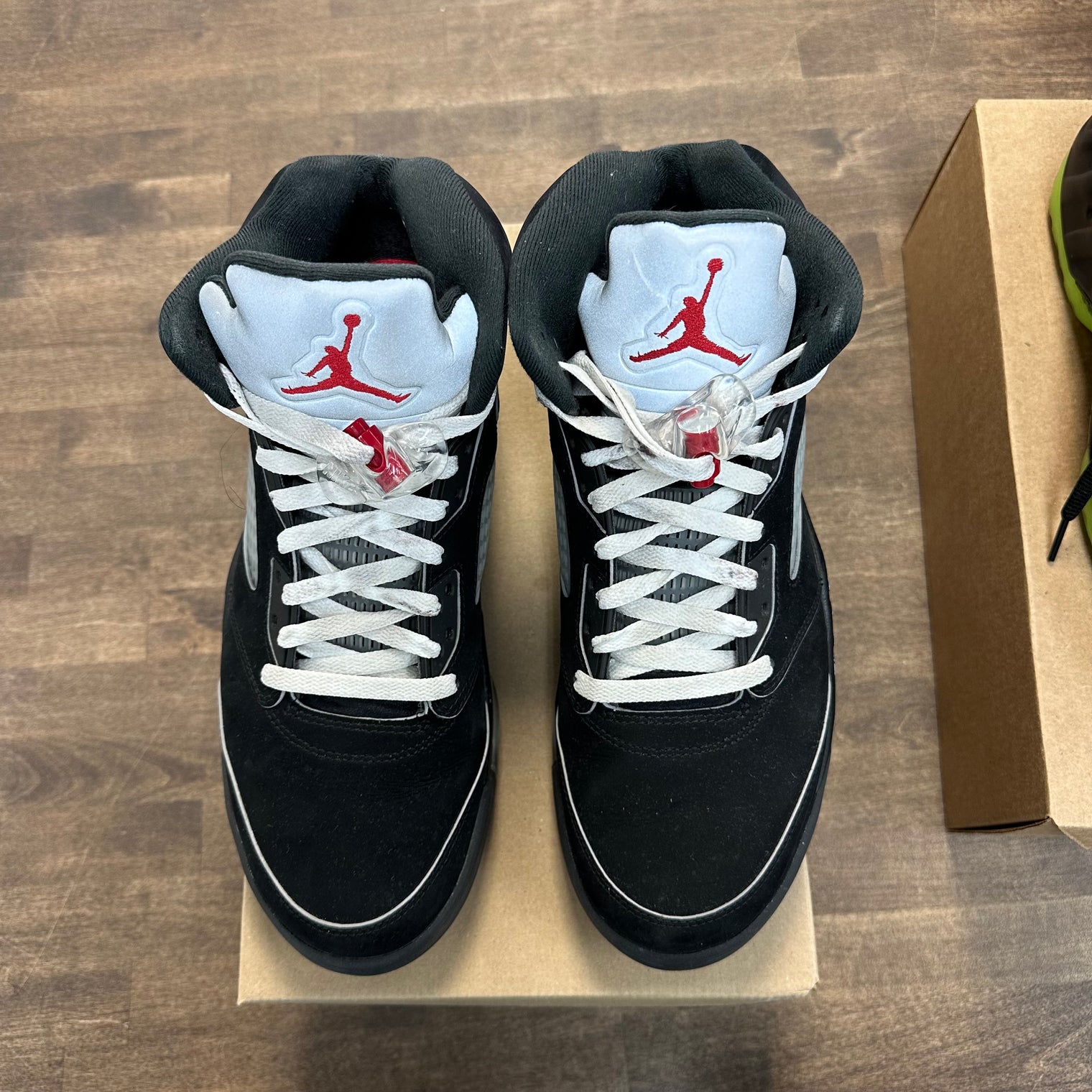 Black Metallic Jordan 5 2025 (USED, No Box)